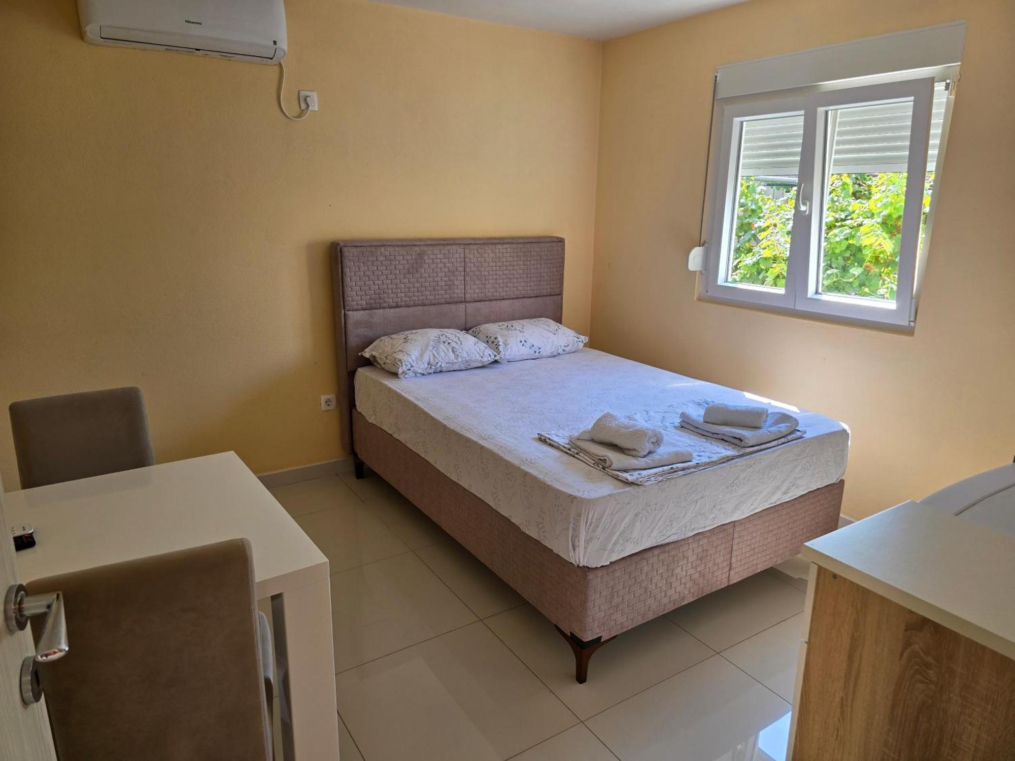 Apartman Tolosi Podgorica Exterior photo