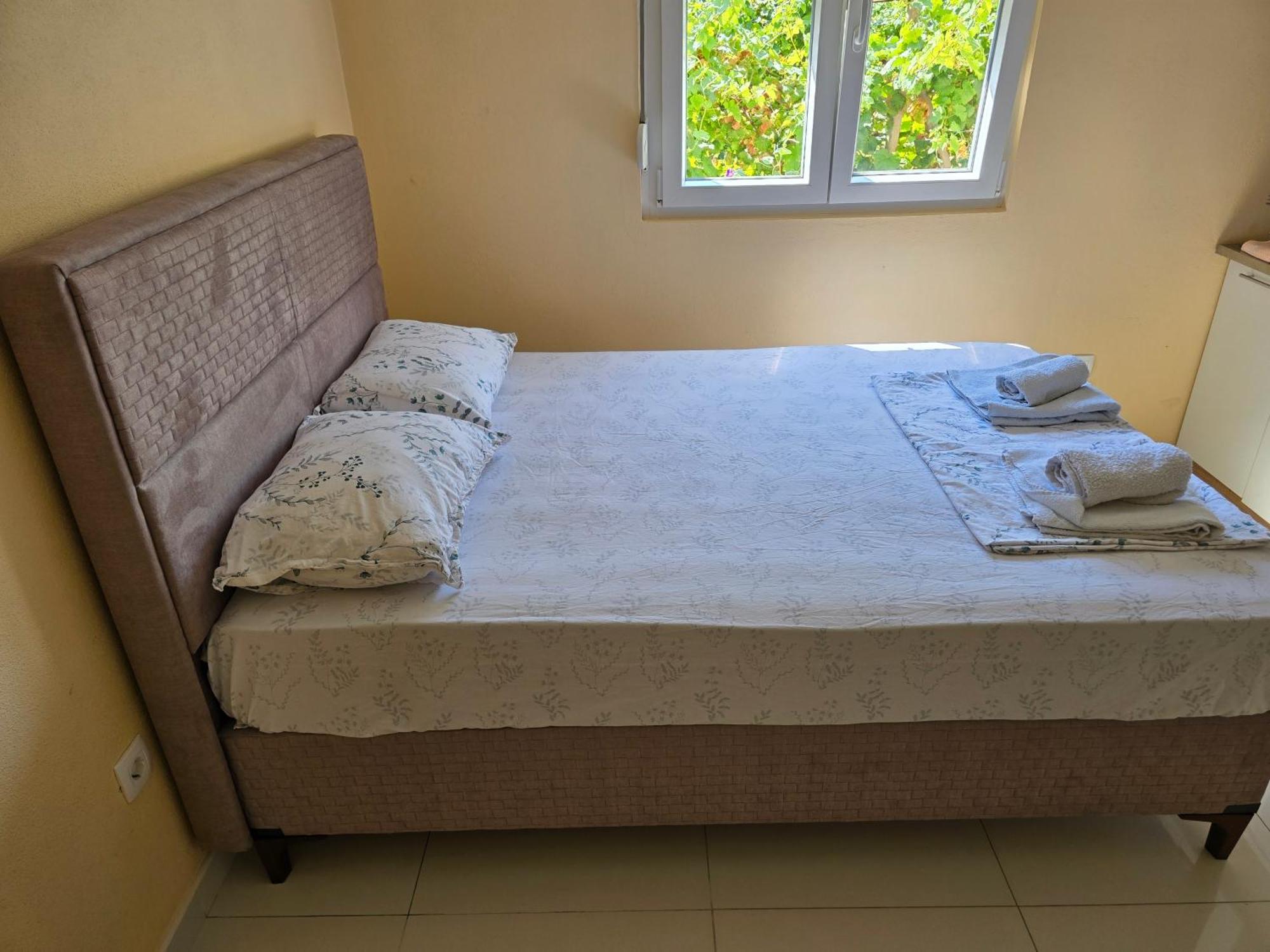 Apartman Tolosi Podgorica Exterior photo